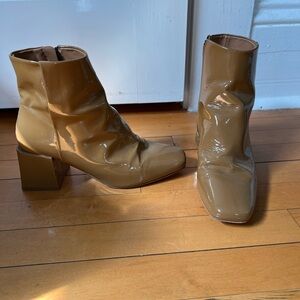 LoQ Lazaro Boot in Brown Patent, Size 39